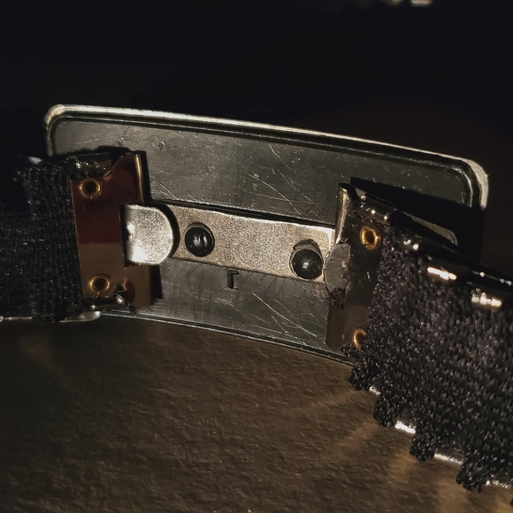 Vintage Pressed Metal Flower Design Waist Belt. - Picture 3 of 5